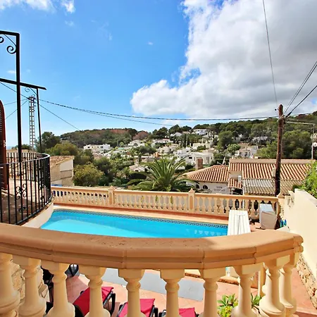 Emi - Private Pool & Sea View In