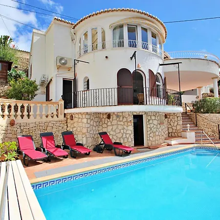 Emi - Private Pool & Sea View In